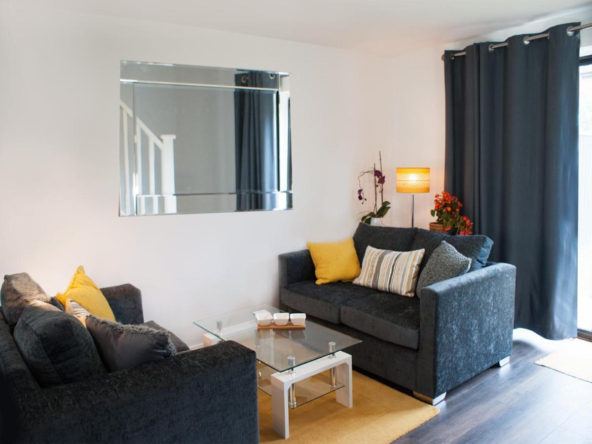 East Midland House Free Private Parking Fast Wifi Smart Tv With Garden Villa Kettering Luaran gambar