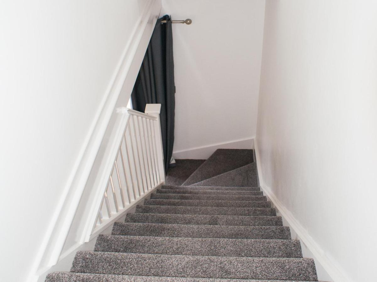 East Midland House Free Private Parking Fast Wifi Smart Tv With Garden Villa Kettering Luaran gambar